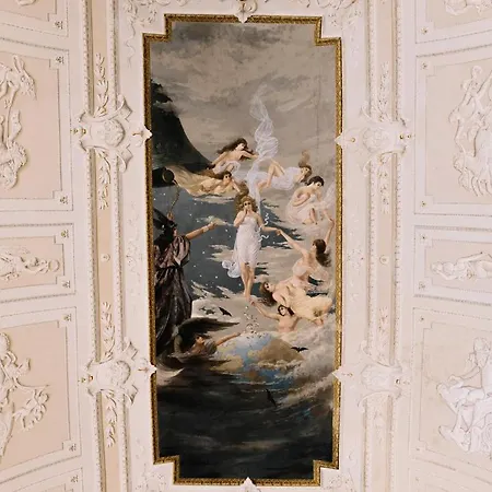 Palazzo Circolone Szálloda 4*