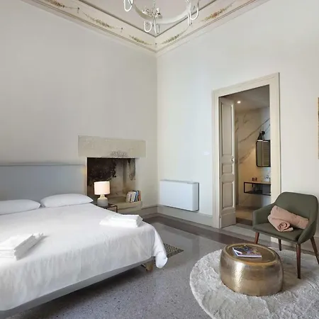 Palazzo Circolone Szálloda 4*