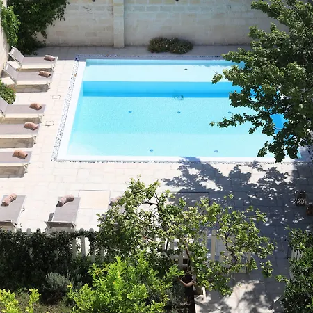 Palazzo Circolone 4* Поджардо