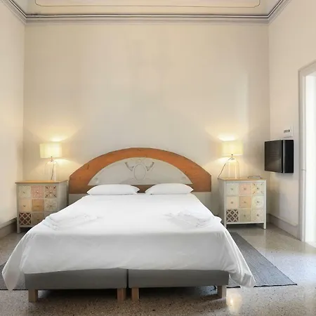 Palazzo Circolone ホテル ポッジャルド