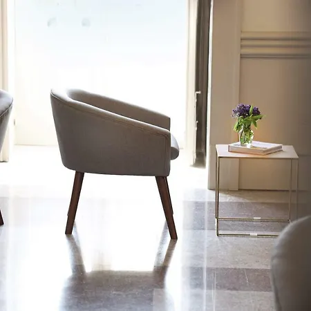 Palazzo Circolone 4* 포자르도